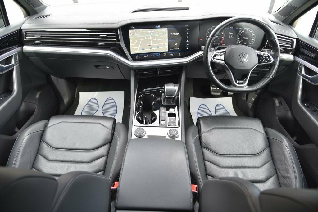 Volkswagen Touareg 3L Black Edition KV21CPF Grey #2