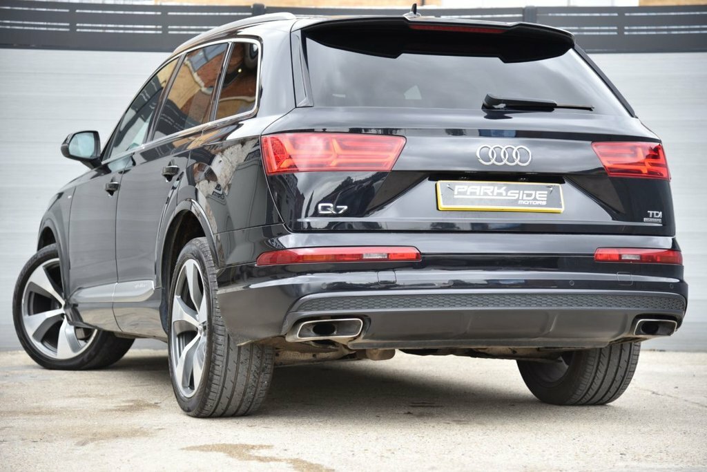 Audi Q7 3L S Line BK16BWF Black #3