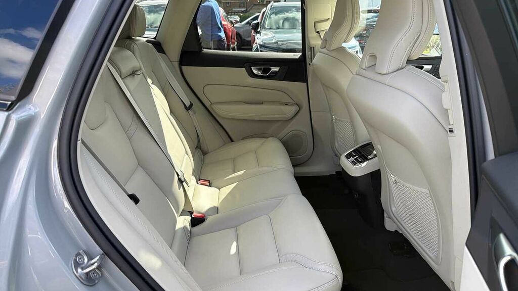 Volvo XC60 B5 P Awd Plus Pro Dark WF75CKL Grey #6