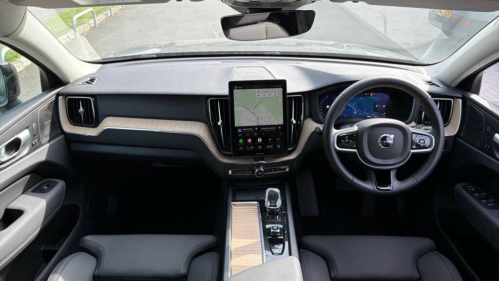 Volvo XC60 B5 P Awd Plus Dark WF75BYR #5