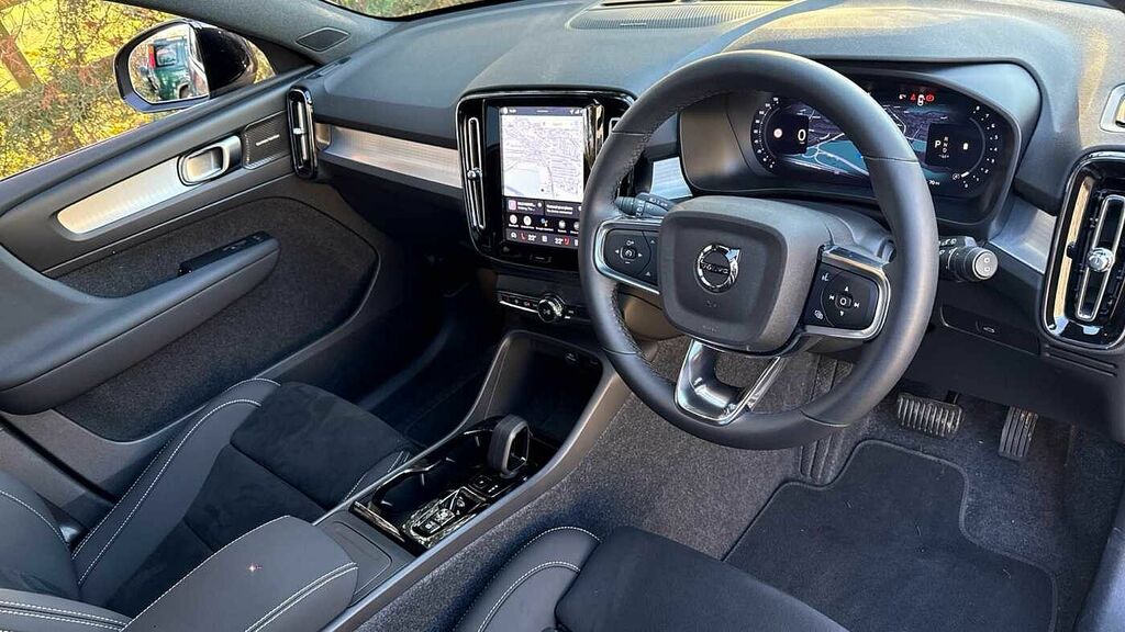 Volvo XC40 Ultra, B3 Mild Hybrid, Dark LG75NWW Silver #4