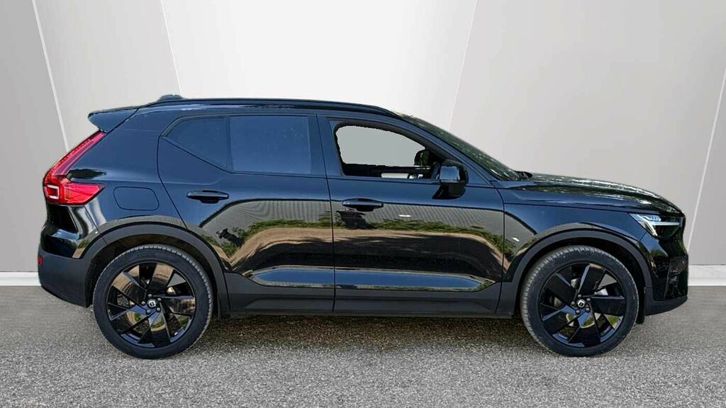 Volvo XC40 Black Edition Plus, B3 Mild Hybrid, LG75UPZ Black #3