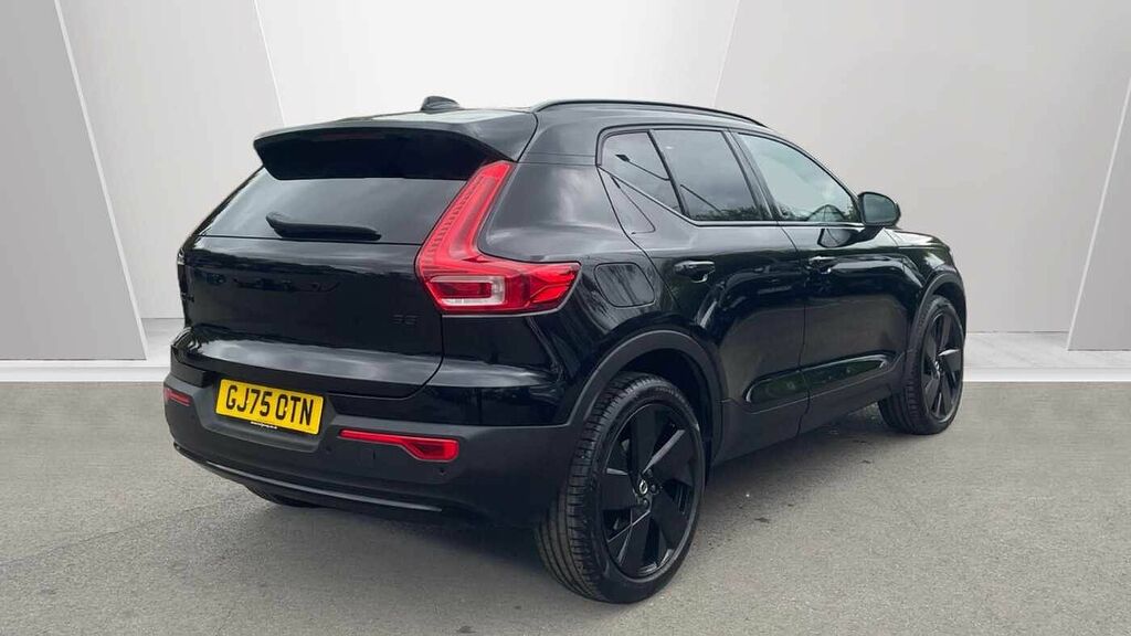 Volvo XC40 Black Edition Plus, B3 Mild Hybrid, GJ75OTN Black #2