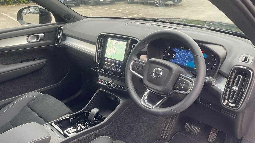 Volvo XC40 Black Edition Plus, B3 Mild Hybrid, GJ75OTN Black #4