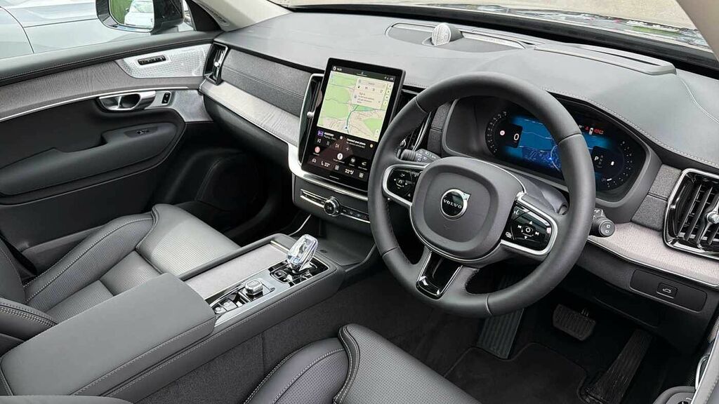 Volvo XC90 B5 P Awd Ultra Dark RV26PYZ Black #4
