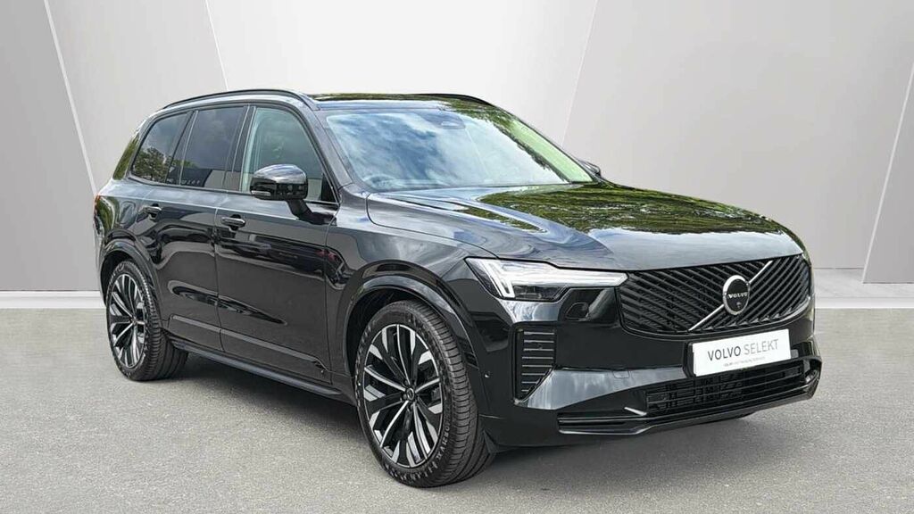 Volvo XC90 B5 P Awd Ultra Dark Black