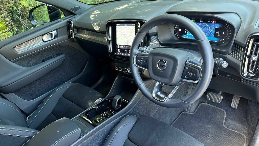 Volvo XC40 Plus, B4 Awd Mild Hybrid, Dark LA23UPG Blue #4