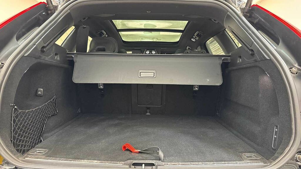 Volvo XC60 Ultra, B5 Awd Mild Hybrid, Bright RV25VPP Black #5