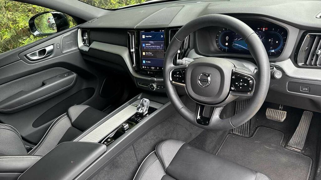 Volvo XC60 Plus, B5 Awd Mild Hybrid, Dark LC23XTX White #4