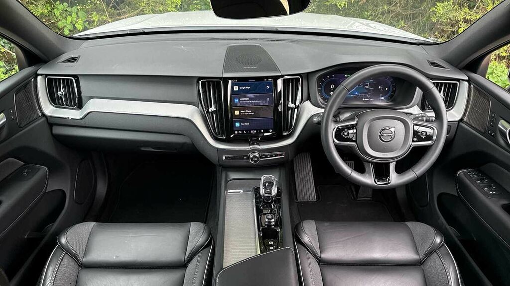 Volvo XC60 Plus, B5 Awd Mild Hybrid, Dark LC23XTX White #5