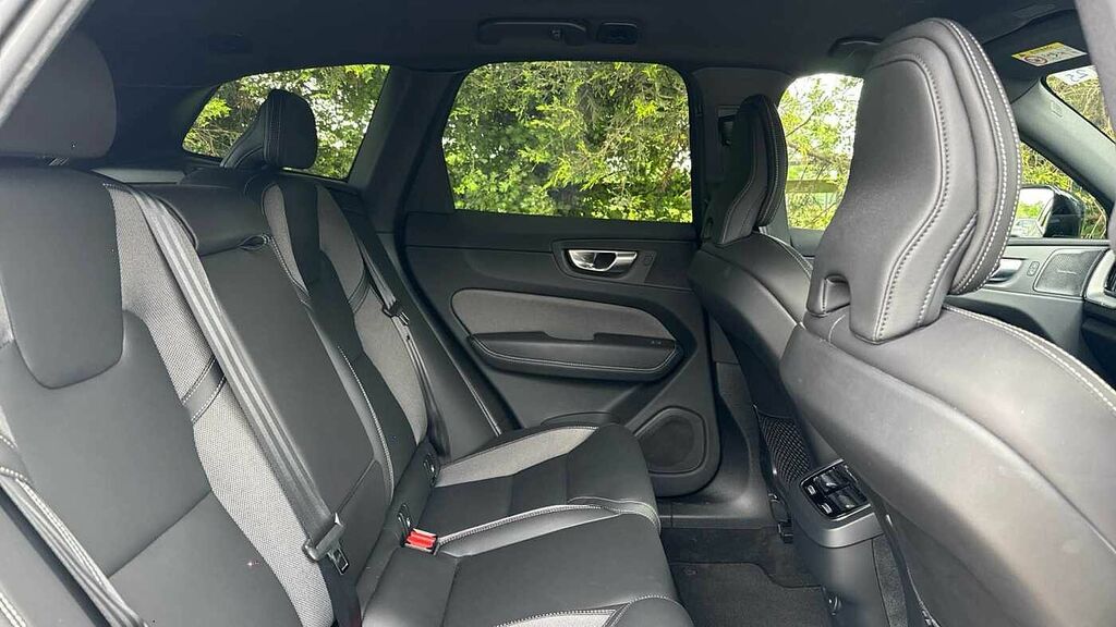 Volvo XC60 Plus, B5 Awd Mild Hybrid, Dark LC23XTX White #6