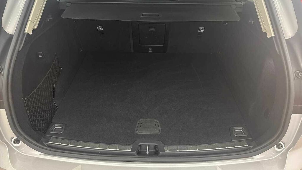 Volvo XC60 Plus, B5 Awd Mild Hybrid, Dark RV25ZRJ Silver #5