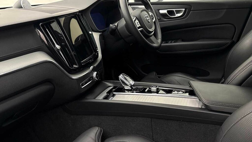 Volvo XC60 Black Edition Ultra, B5 Awd Mild Hybrid, RV25WDS Black #6