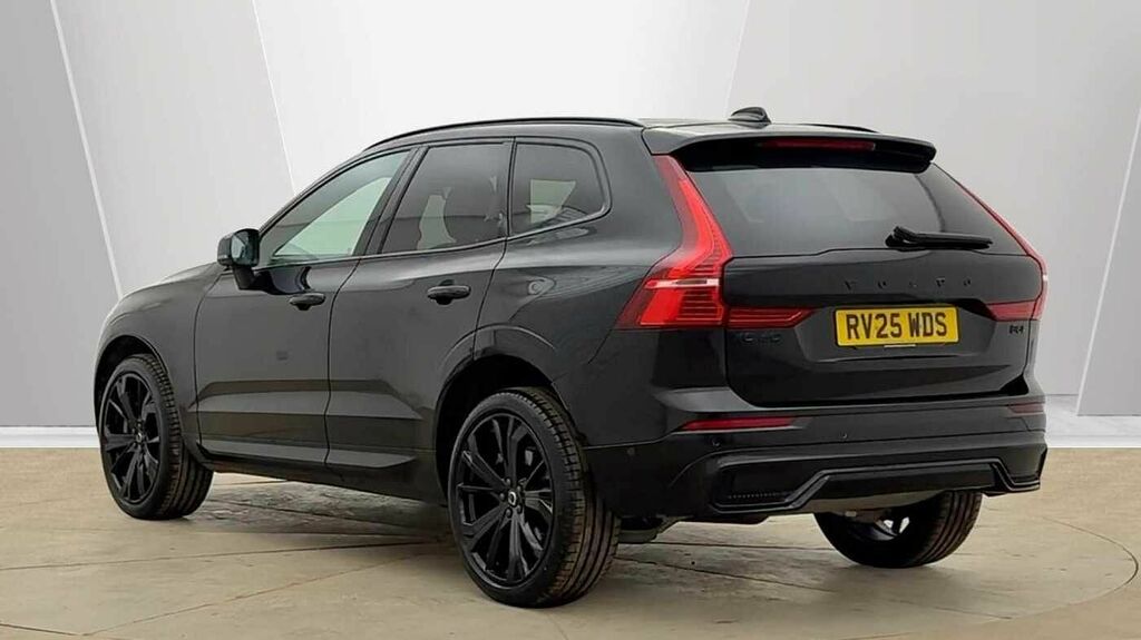 Volvo XC60 Black Edition Ultra, B5 Awd Mild Hybrid, RV25WDS Black #3