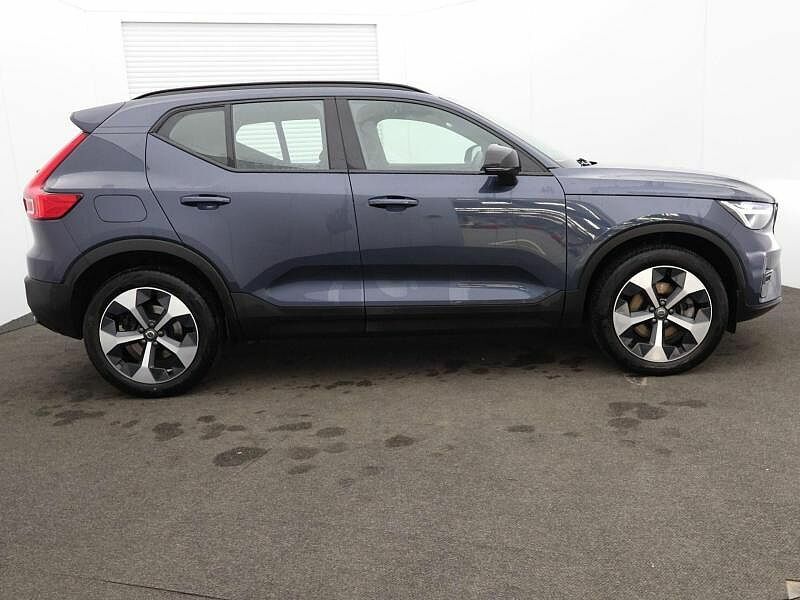 Volvo XC40 B4 P Plus Dark YK25GPP Blue #2