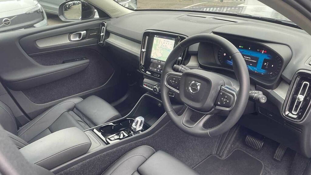 Volvo XC40 Ultra, B3 Mild Hybrid, Dark GJ26EOY Silver #4