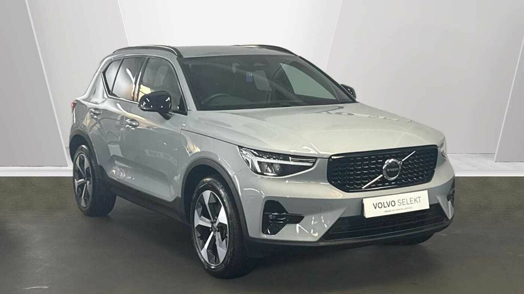 Volvo XC40 Plus, B4 Mild Hybrid, Dark Grey