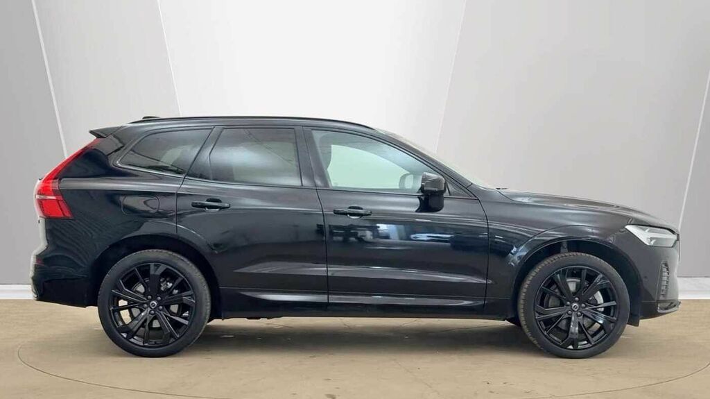 Volvo XC60 Black Edition Ultra, B5 Awd Mild Hybrid, RV25ZMY Black #2