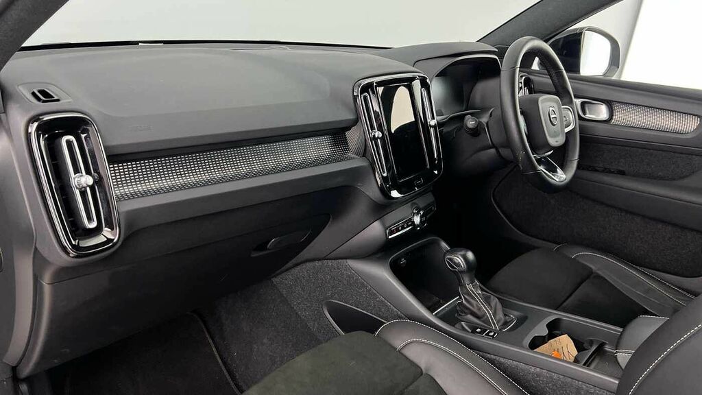 Volvo XC40 1.5 T3 163 R Design YY71XCZ Silver #6