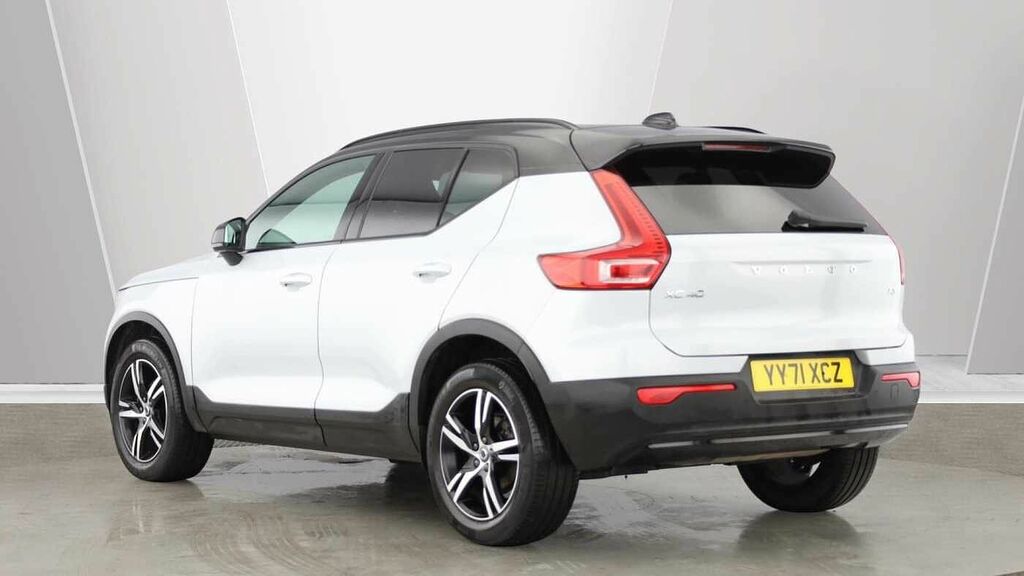Volvo XC40 1.5 T3 163 R Design YY71XCZ Silver #3