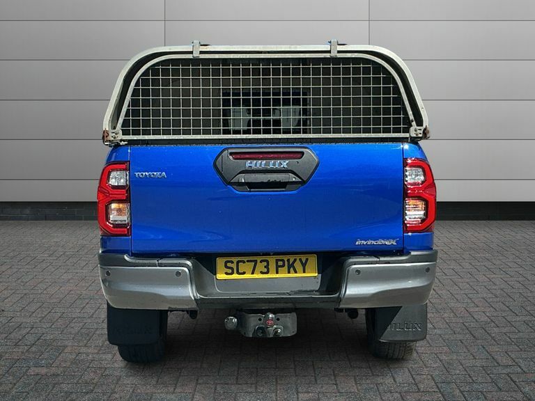 Toyota HILUX Invincible X Dcab Pick Up 2.8 D-4d Blue #4