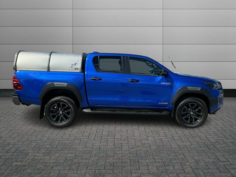Toyota HILUX Invincible X Dcab Pick Up 2.8 D-4d Blue #3