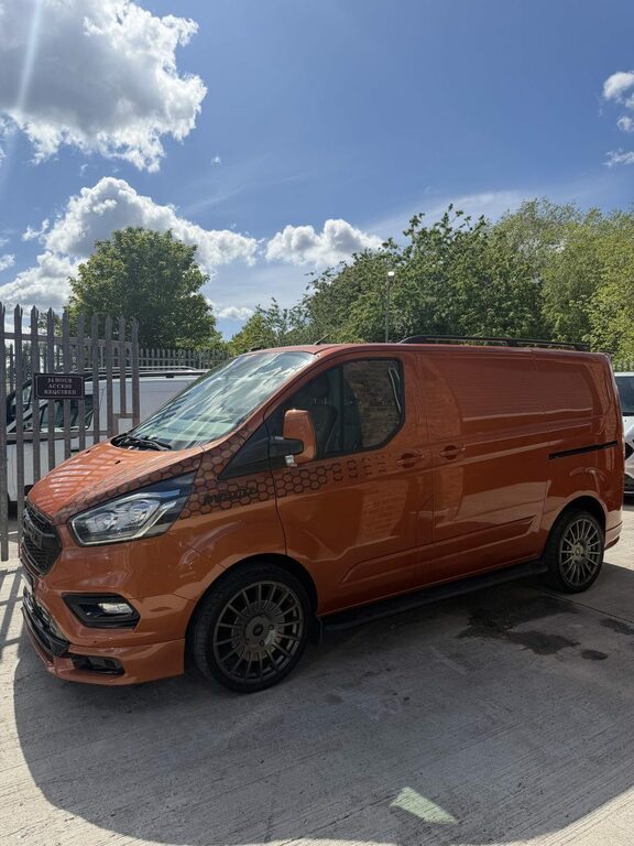 Ford Transit Custom 2.0 Tdci Limited Swb 