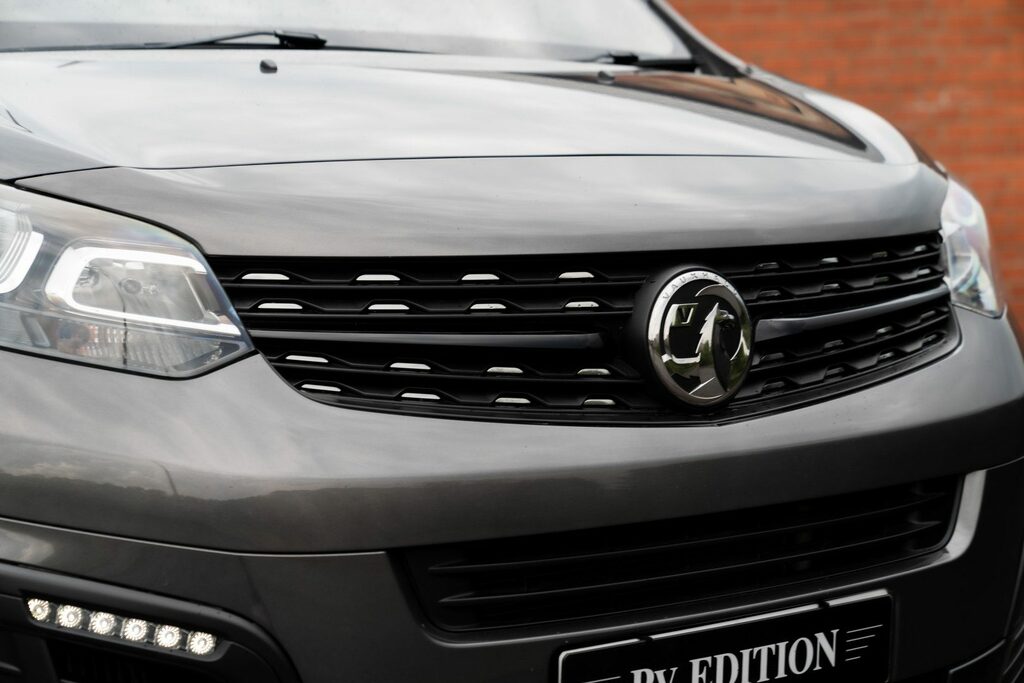 Vauxhall Vivaro 2.0D Elite Crew Cab Lwb #4