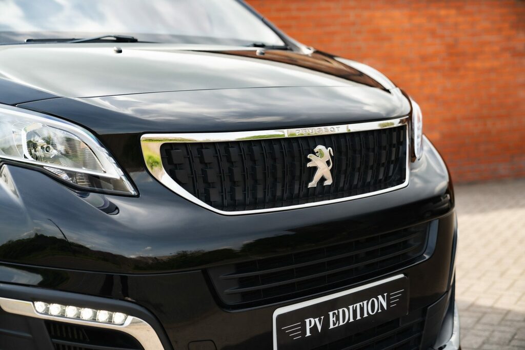 Peugeot Expert 2.0 Hdi 180 Asphalt Premium Mwb  #3