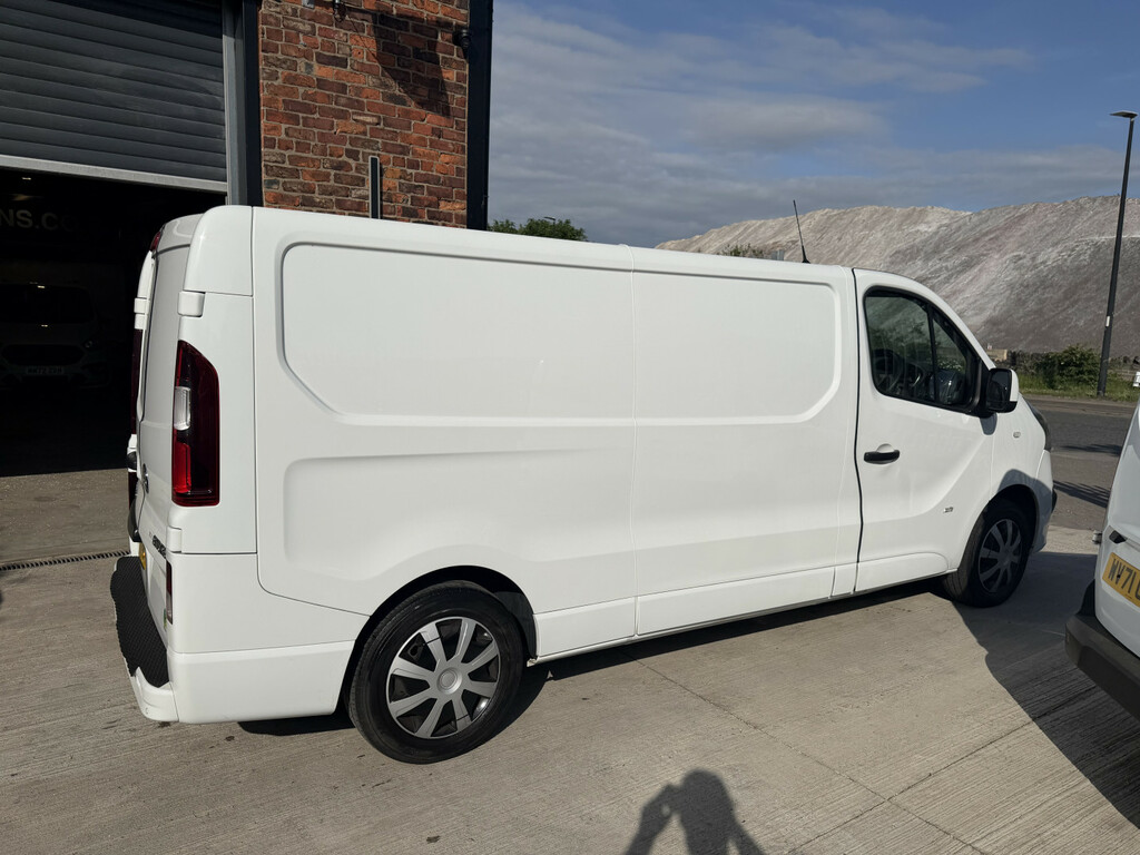 Vauxhall Vivaro 1.6 Cdti Sportive Lwb Day Van #3