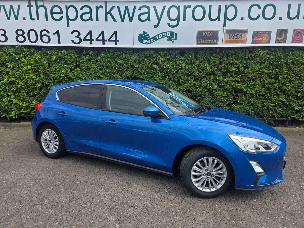 Ford Focus 1.0T Ecoboost Titanium Euro 6 S S Blue