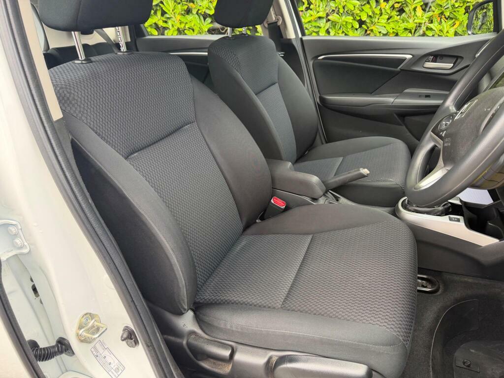 Honda Jazz 1.3 I-vtec Se Euro 6 S S  White #4