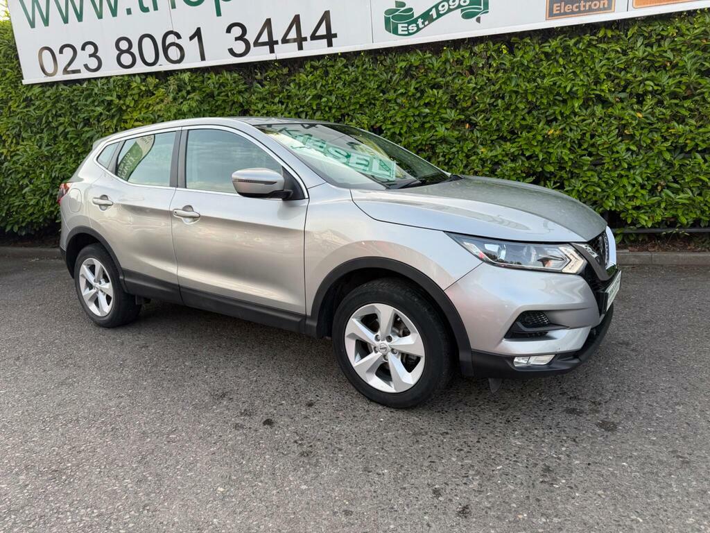 Nissan Qashqai 1.5 Dci Acenta Premium Euro 6 S S Silver