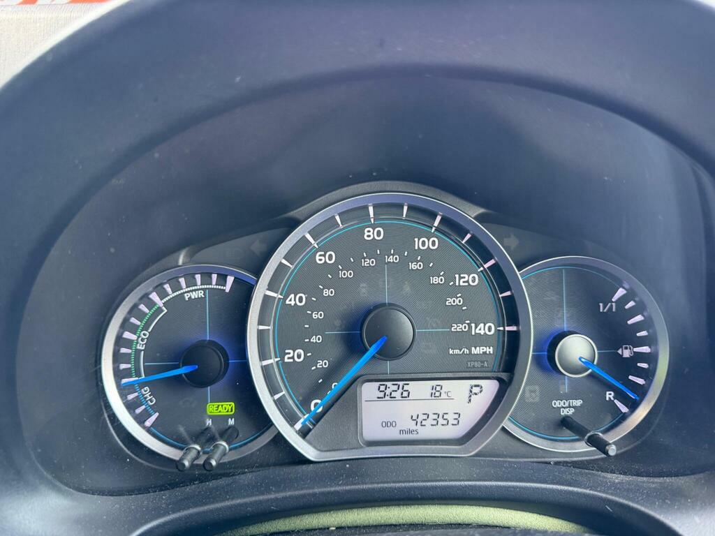 Toyota Yaris 1.5 Vvt-h Icon Plus Cvt Euro 5 White #4