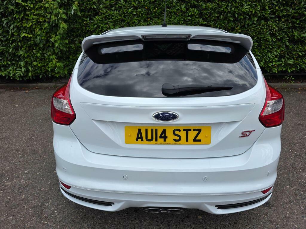 Ford Focus 2.0T Ecoboost St-3 Euro 5 S S White #6