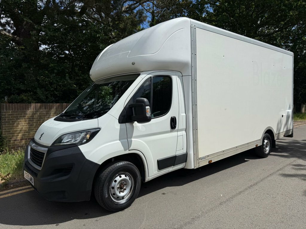 Peugeot Boxer 2.2L Null White #3