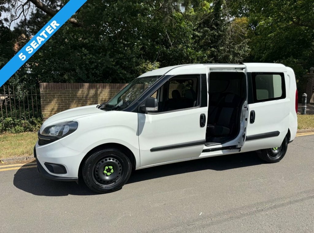 Fiat Doblo 1.6L Maxi Tecnico 6Dr RO72DVK White #2