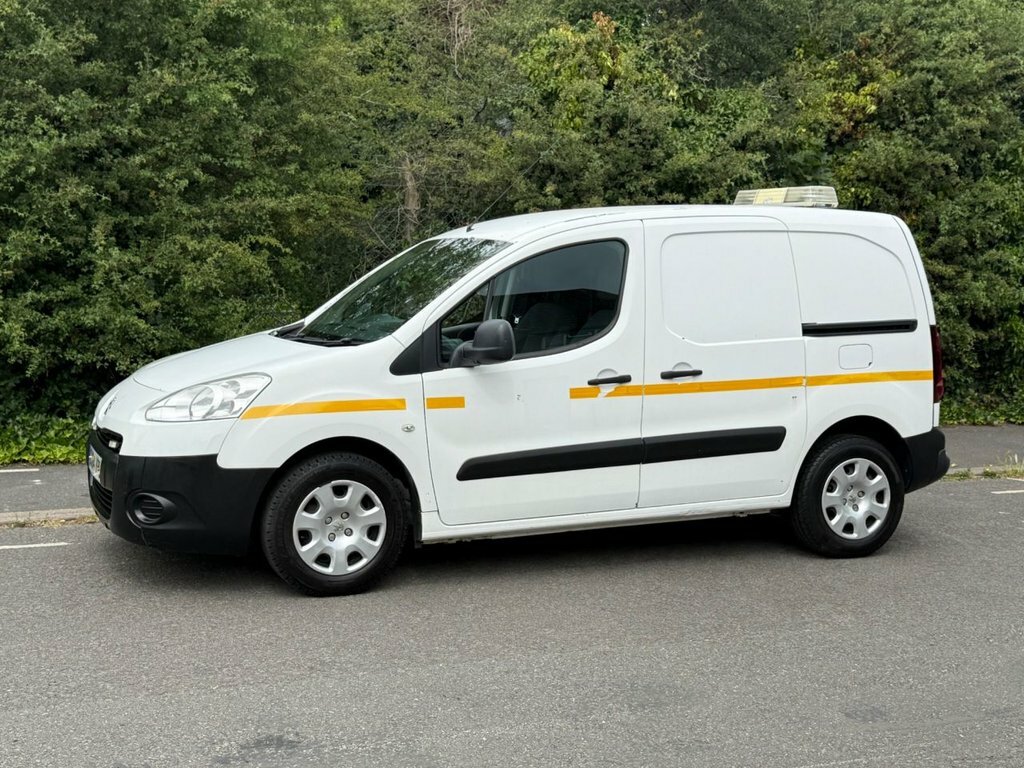 Peugeot Partner 1.6L Se White #4