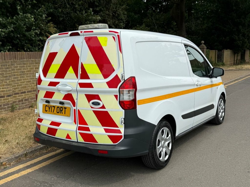 Ford Transit Courier 1.5L Null 6Dr White #6