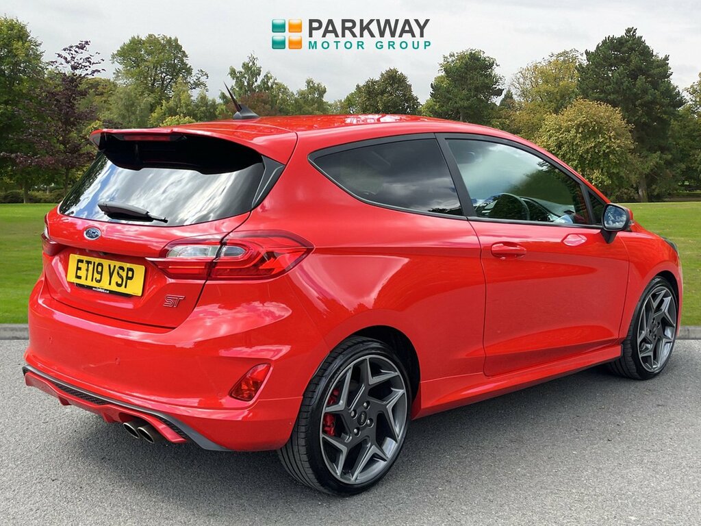 Ford Fiesta Hatchback ET19YSP Red #4