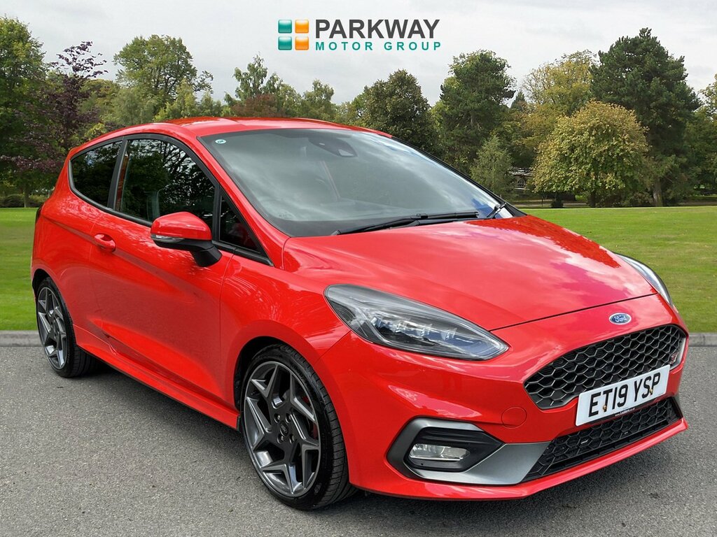 Ford Fiesta Hatchback Red