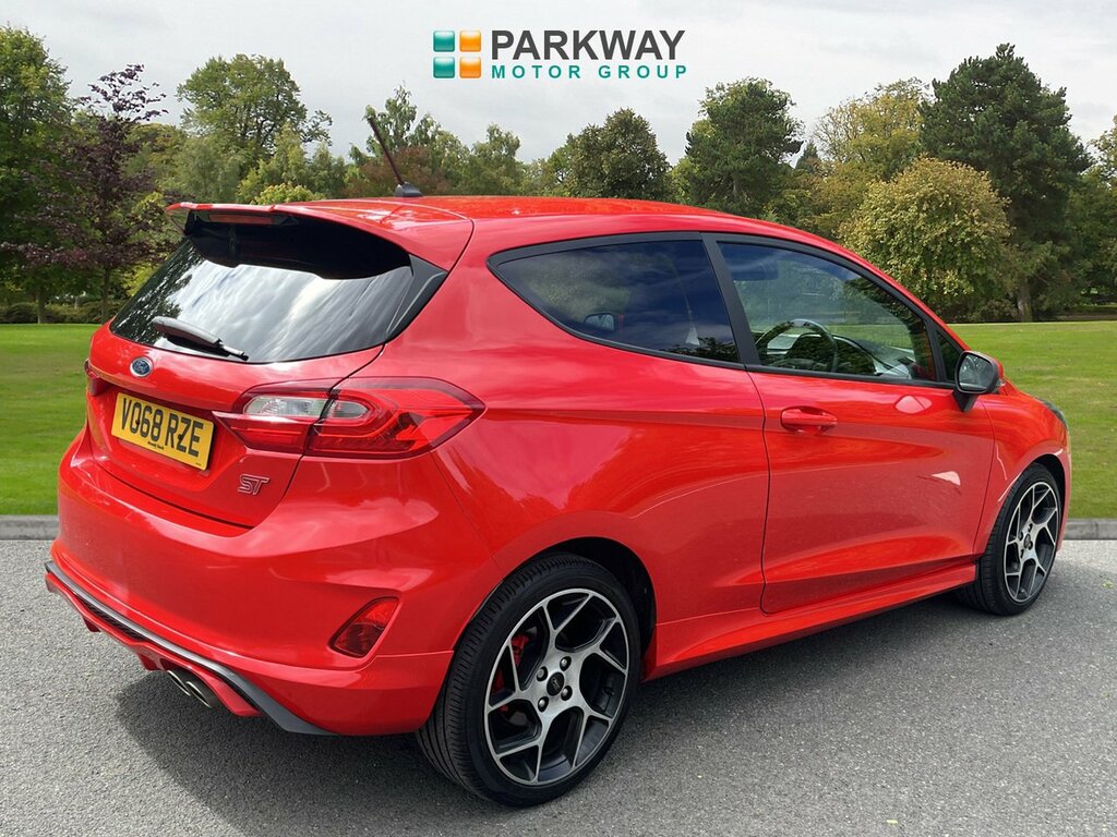 Ford Fiesta Fiesta St-2 T VO68RZE Red #4