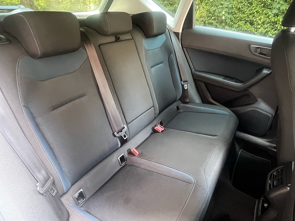 Seat Ateca Tdi Se Technology YR68URY White #2
