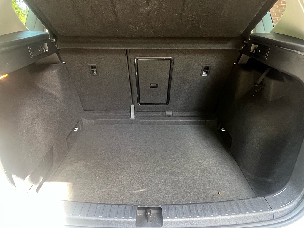 Seat Ateca Tdi Se Technology YR68URY White #3
