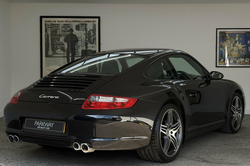 Porsche 911 Carrera 4 3.6 Coupe SM57YHX Black #4