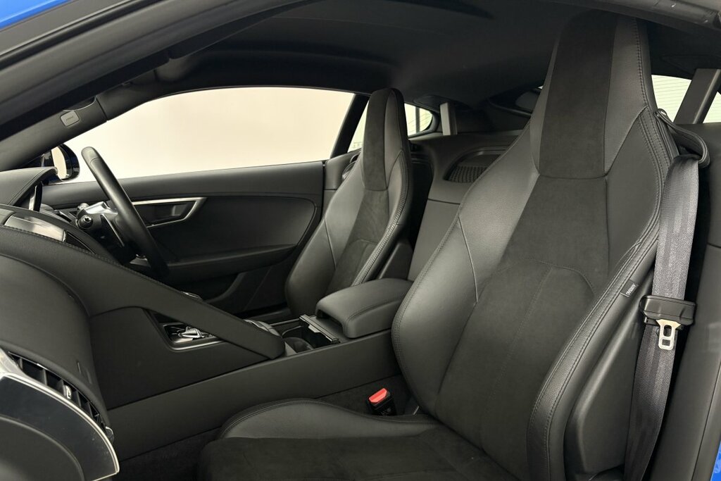 Jaguar F-Type 2.0 Dynamic R Coupe #19