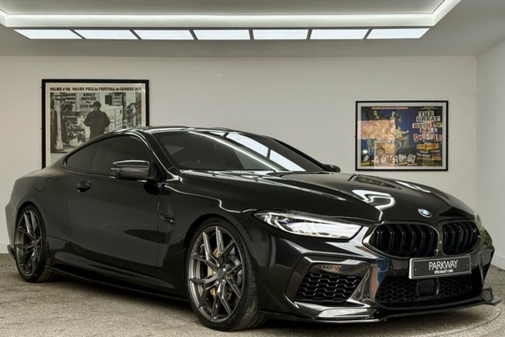 BMW M8 4.4 V8 Ultimate Package Coupe Blue #2