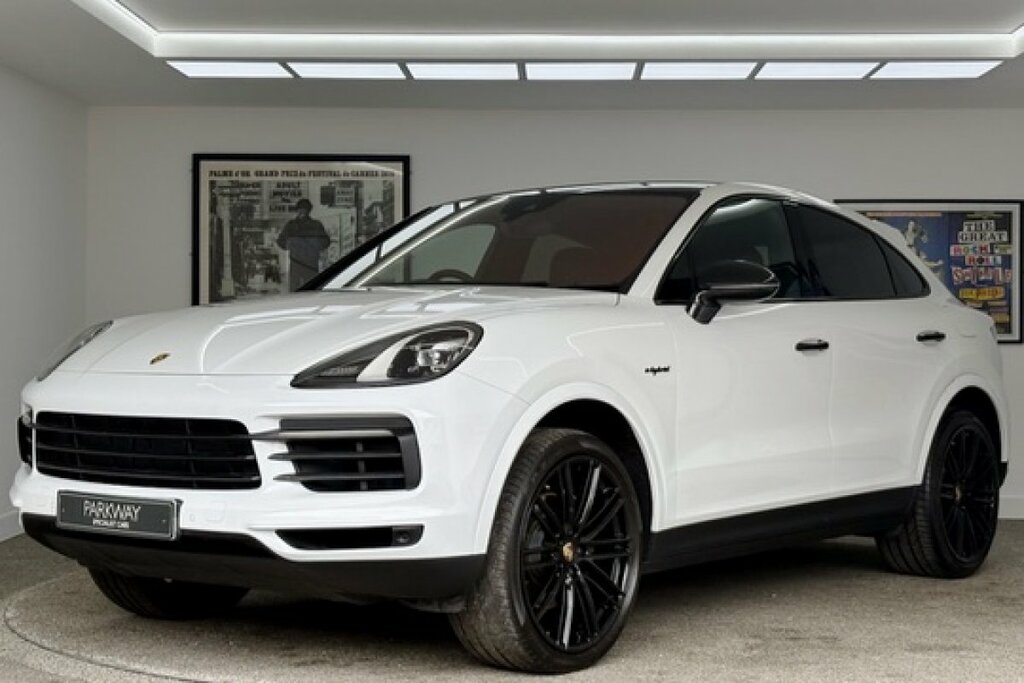 Porsche Cayenne 3.0 V6 E-hybrid Coupe FG69RZN White #3