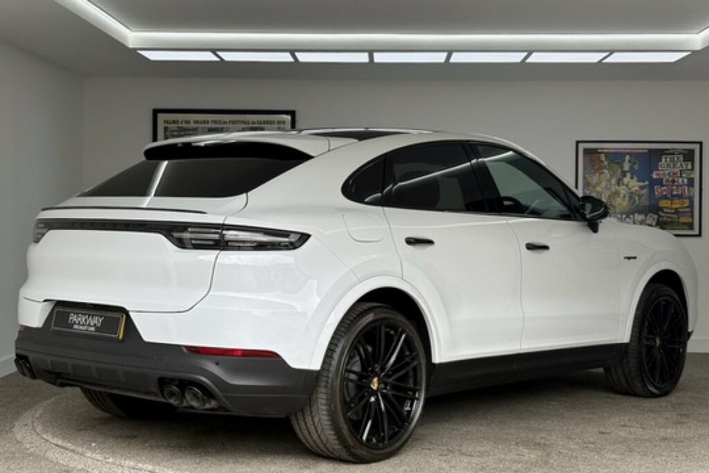 Porsche Cayenne 3.0 V6 E-hybrid Coupe FG69RZN White #4