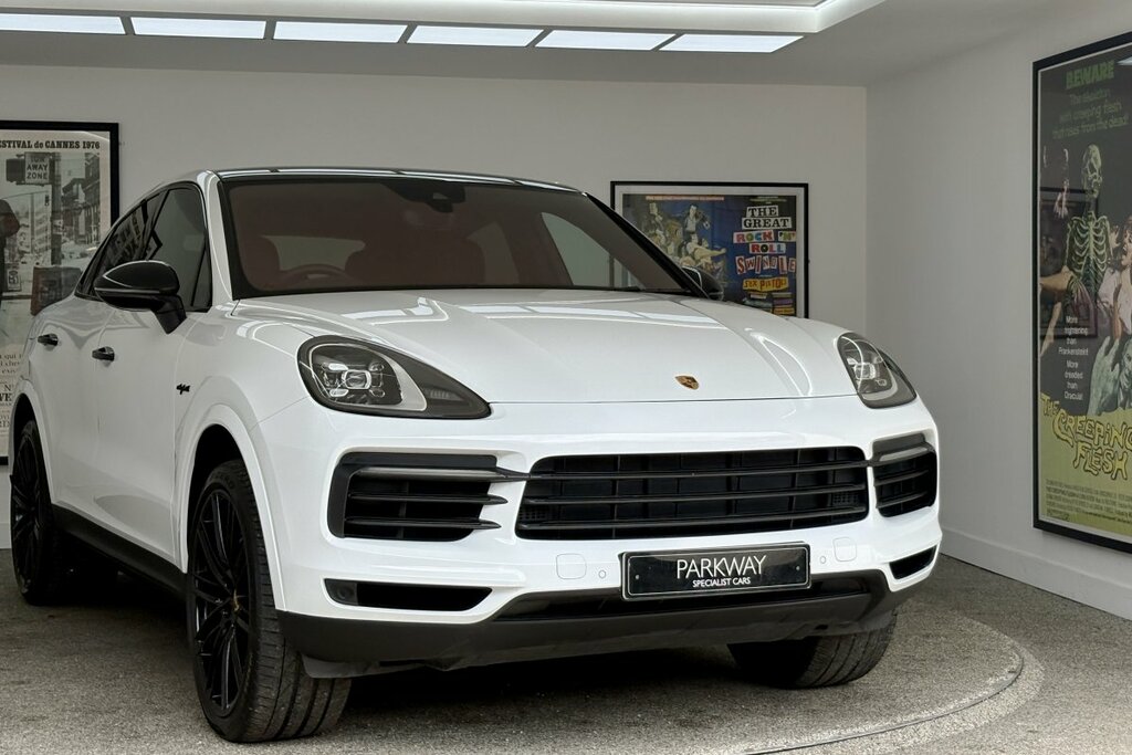 Porsche Cayenne 3.0 V6 E-hybrid Coupe White